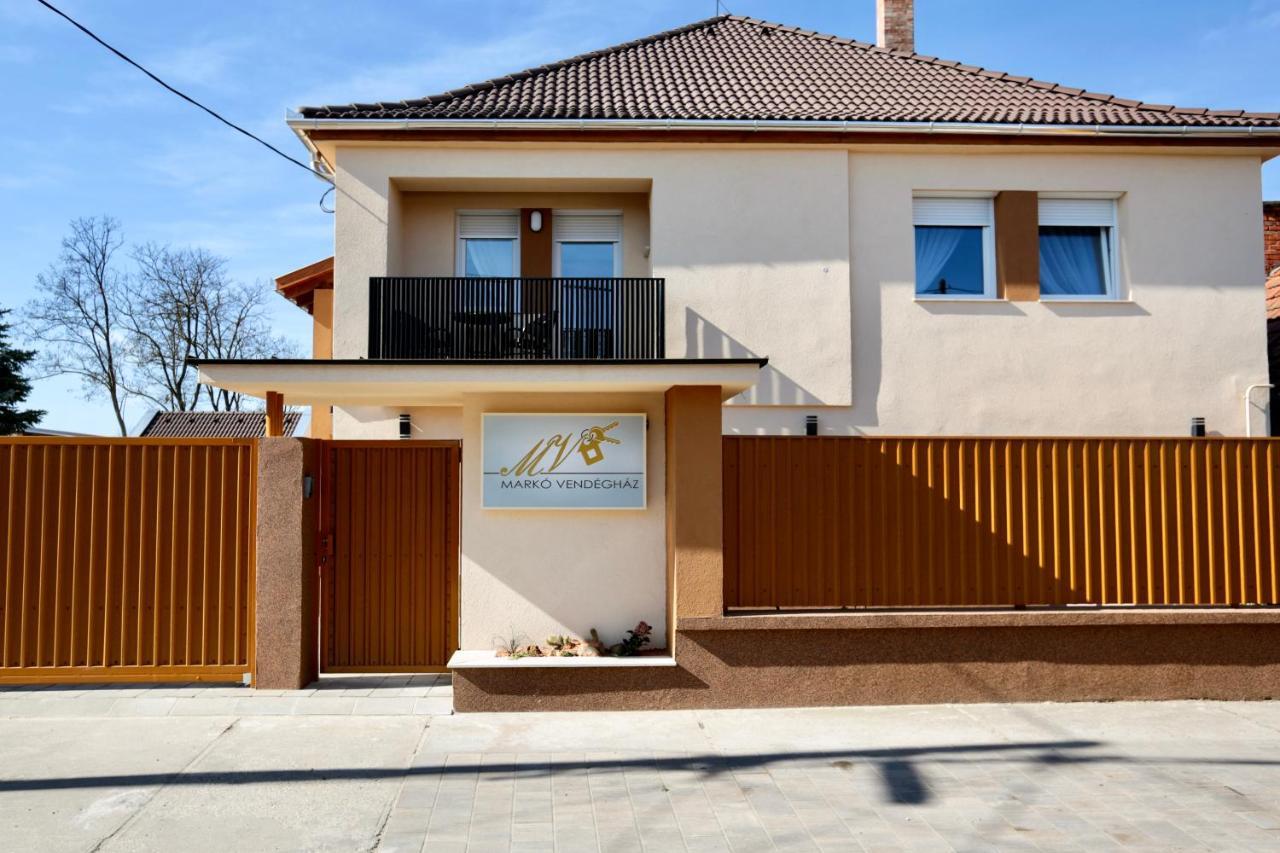 Marko Vendeghaz Kiskoros Exterior photo